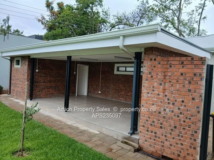 Beautifully Finished Townhouse To Rent! 