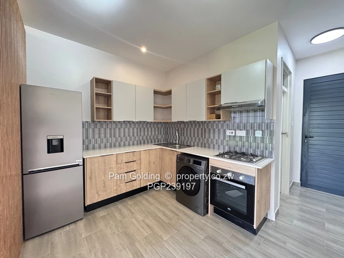 Studio Apartment - Borrowdale West 