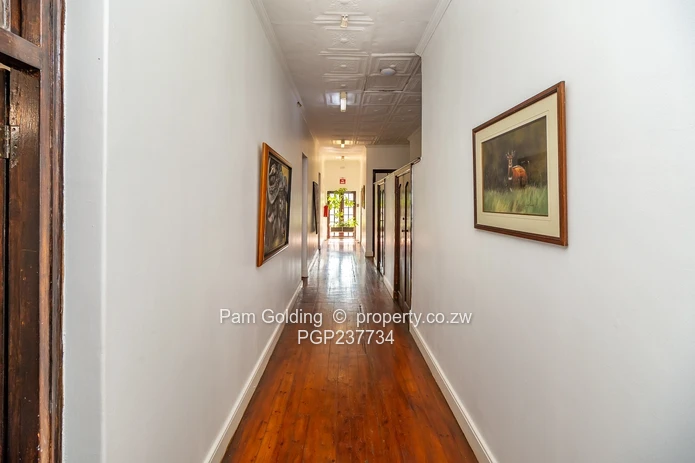 The Perfect Business Location: Close to the City & Major Hospital.