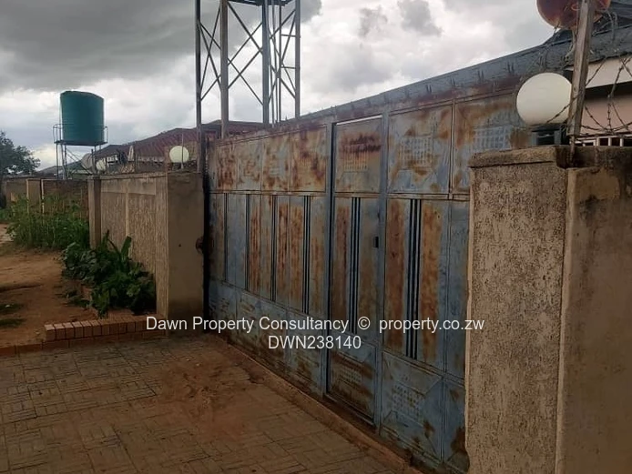 Luxurious Modern Oasis in Southlea Park! (Sole Mandate)