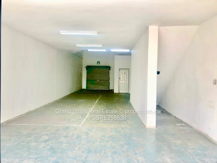 Warehouse In Pomona Industrial Park