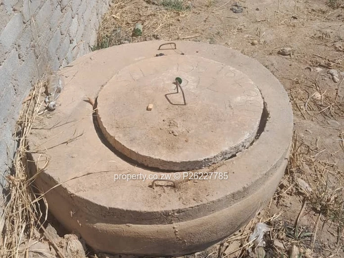 A 338 square meters Damofalls phase 5 stand for sale (Sole Mandate)