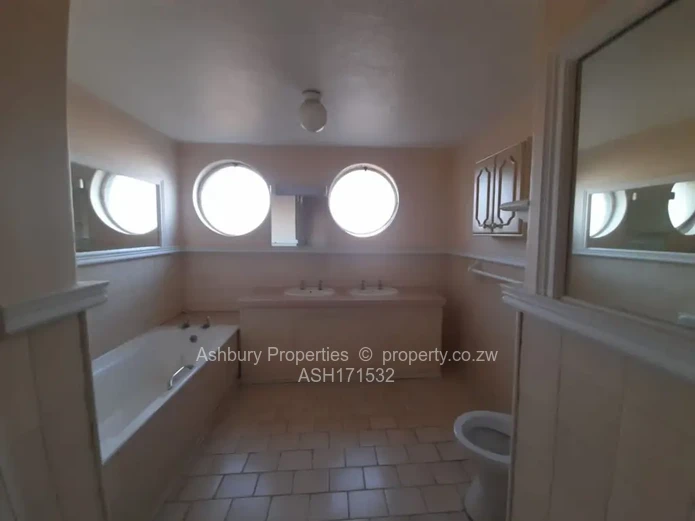 #Rich Pickings at "The Northfields Penthouses" (Sole Mandate)