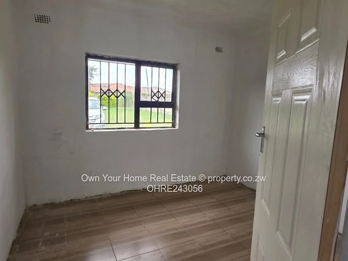 Westgate Sandton phase two .65k: Neat cottage