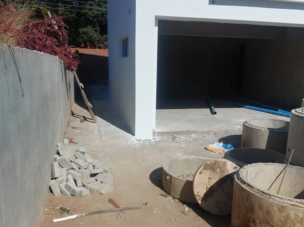 4 Bedroom Flat & Apartment