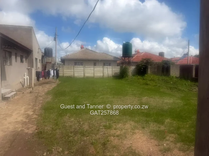 Residential Stand w/3 Roomed Cottage For Sale In Damofalls (Sole Mandate)