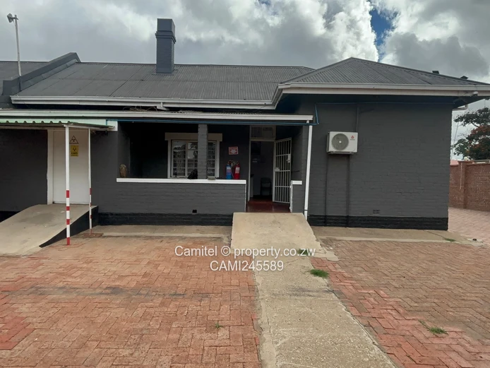 320m2 Office in Avenues, Harare CBD — Borehole