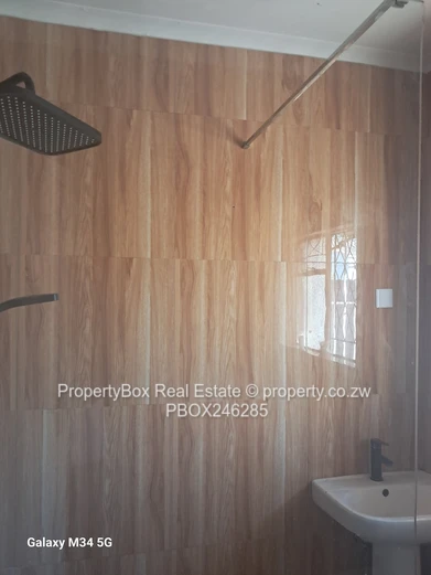 Avondale 2 Bed Garden flat for rent in a complex of 5 units! 