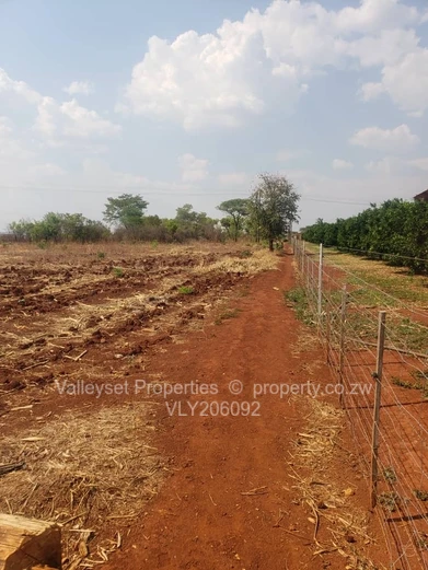 4000 m² Residential Land for Sale in Kadoma, Mashonaland West