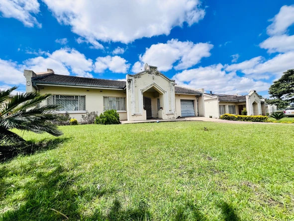 Greendale Villa For Sale 