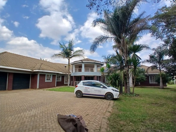6 Bedroom House