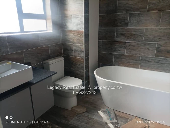 Neat and  spacious apartment 