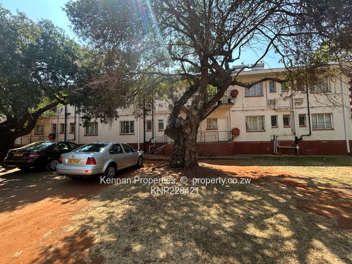 Neat 2 Bedroom Flat - Avondale