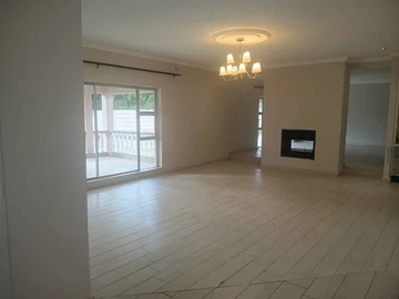 6 Bedroom House