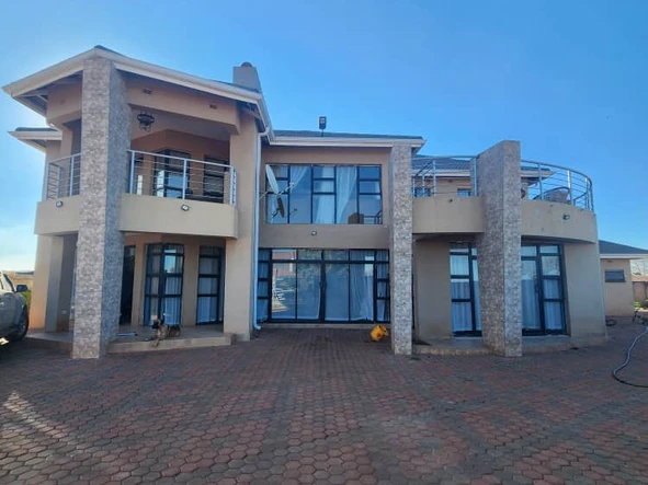7 Bedroom House