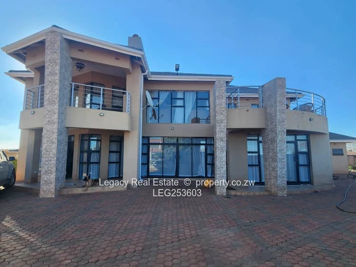 Gletwin Park: Double-Storey 7-Bed Home with Borehole