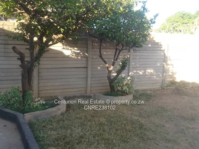 Chitungwiza house for sale