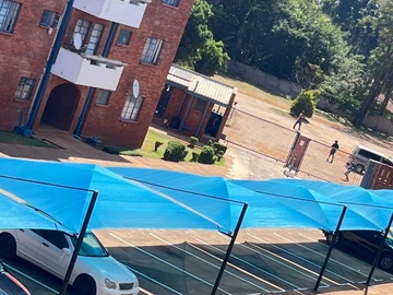 2 Bedroom Flat & Apartment