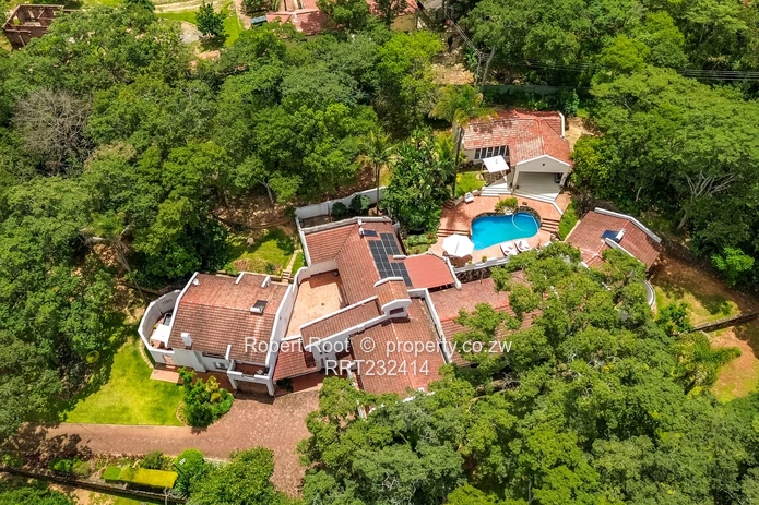 Exquisite family home up for grabs!