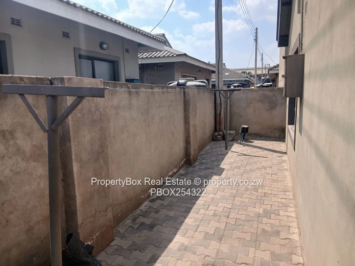 Aspindale 4 beds house to rent for Immediate occupation!