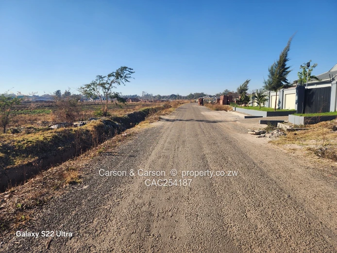 Serviced 1000m2 Stand on Tarred Main Road, Waterfalls