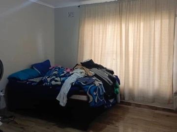 2 Bedroom Flat & Apartment