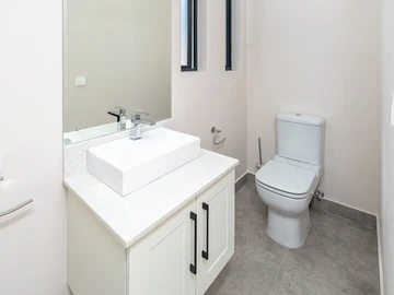 3 Bedroom Garden Flat