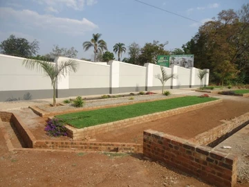 18 Unit Townhouse Complex