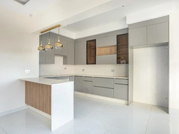 3 Bedroom Garden Flat