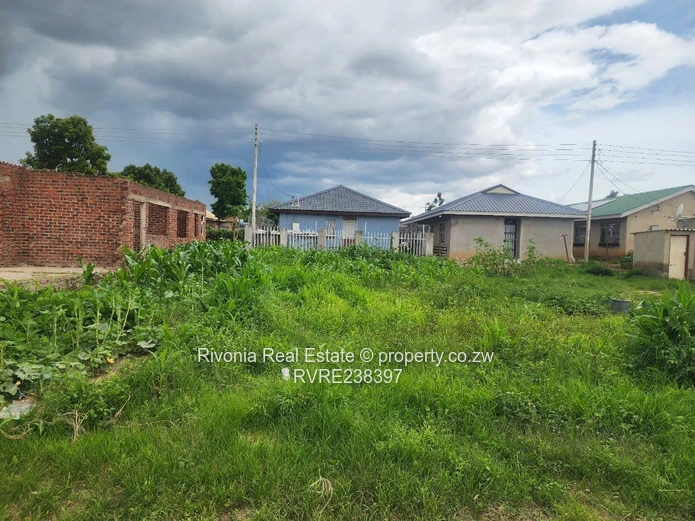 200m² Serviced Stand in Southlea Park — Lush Green Plot