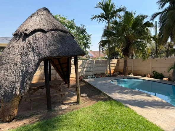 2 Bedroom Garden Flat