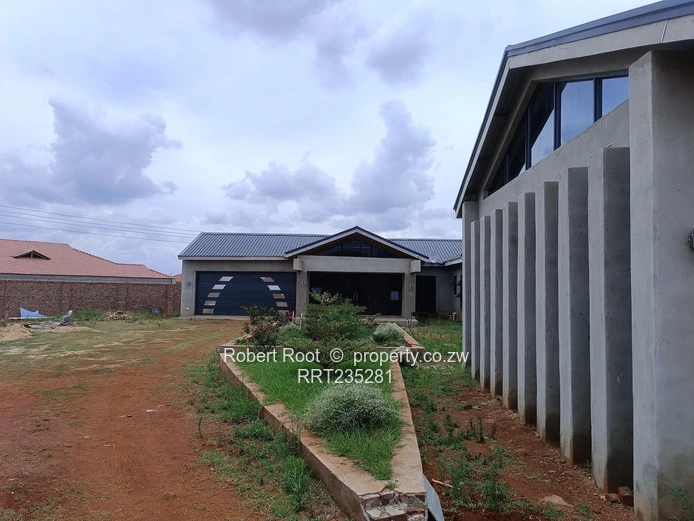 4 bed apartment in Mount Pleasant Heights