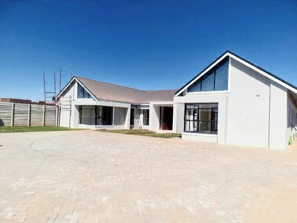 5 Bedroom House