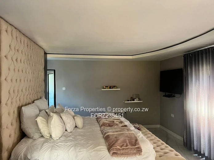 Prime Location Eastlea House for Sale 