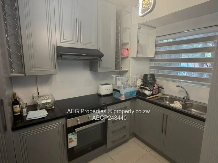 2 bed flat for sale  Avondale 