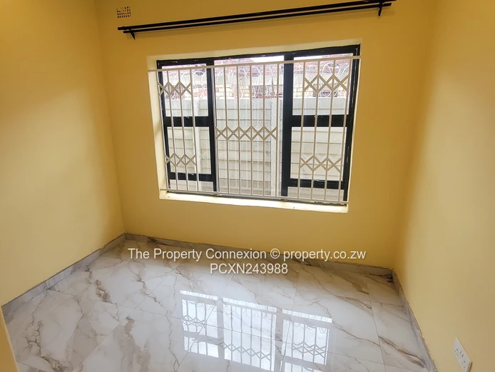 Modern & Spacious 4-Bedroom Family Home to Rent – Stoneridge