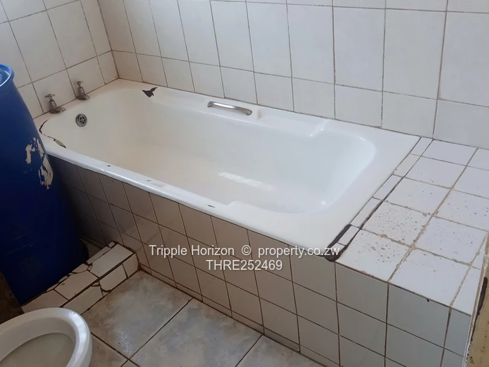 Budiriro 1 house for sale (Sole Mandate)