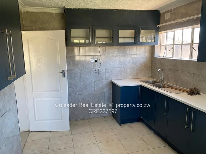 **Spacious 7-Bedroom House and 3 bedroomed cottage for Rent in Goodhope, Harare West** (Sole Mandate)