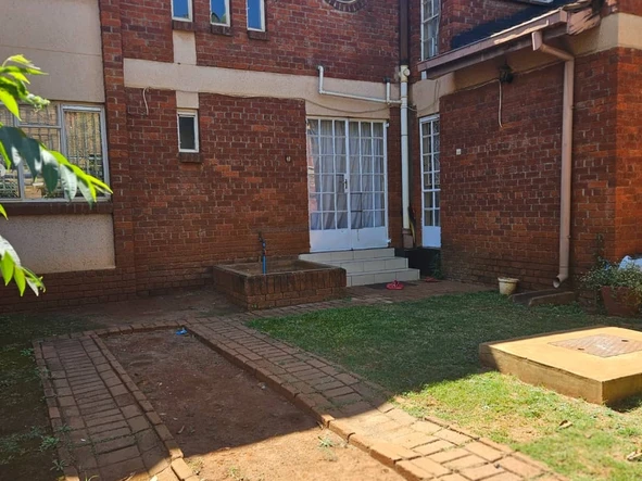 3 Bedroom Garden Flat