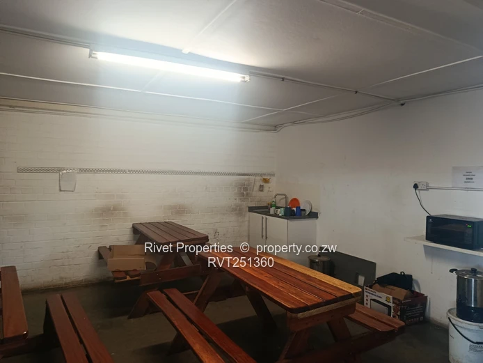 Graniteside Massive Warehouse To Let
