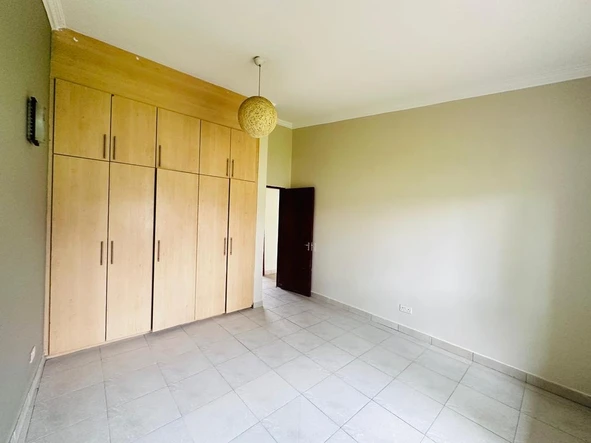 3 Bedroom Garden Flat