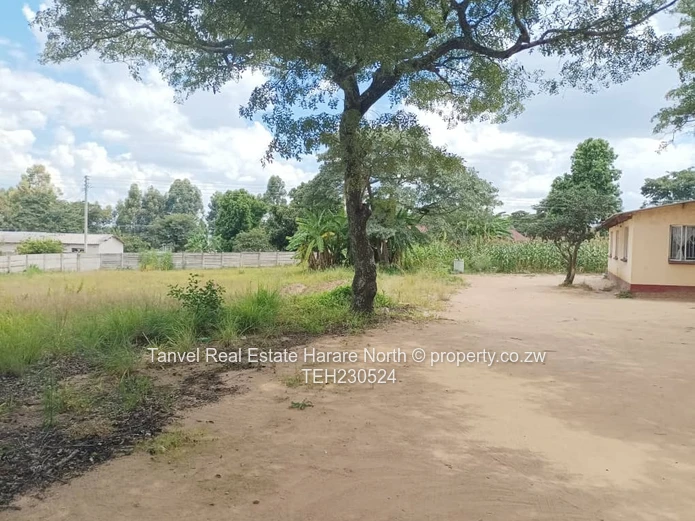 Cottage with five rooms in the upmarket Ruzawi,Marondera on 3326sqm. Council cession.80k