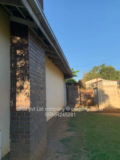 2 bed neat garden flat to let in Avondale 