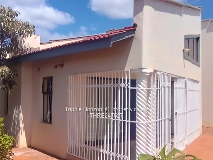 Crowhill Views: Gated 4-Bed Home