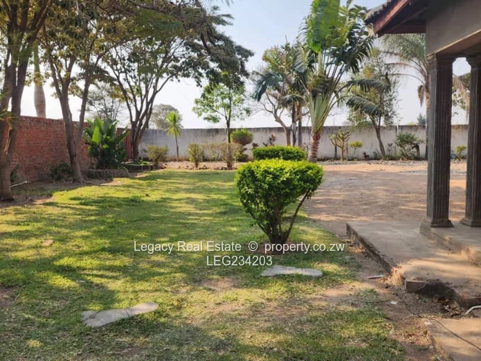 Norton Galloway Spacious Property on 3,420sqm