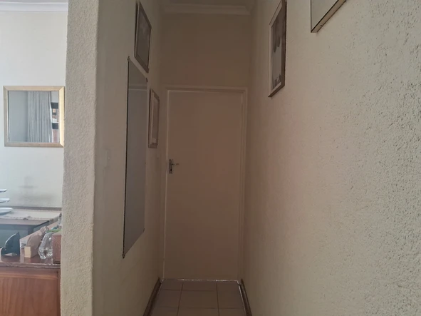 3 Bedroom Flat & Apartment