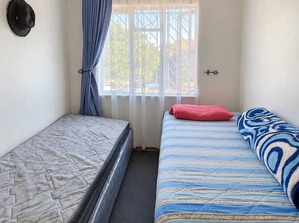 3 Bedroom Flat & Apartment