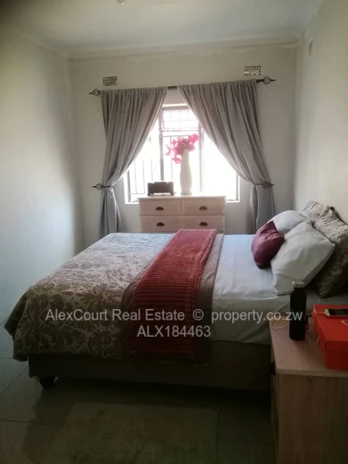 Clean Zimre Park House! Bargain! (Sole Mandate)