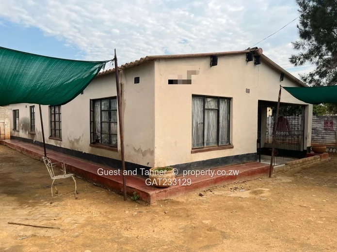 Affordable 4 Bedroom House for Sale in Nkulumane with Cottage and Title Deed