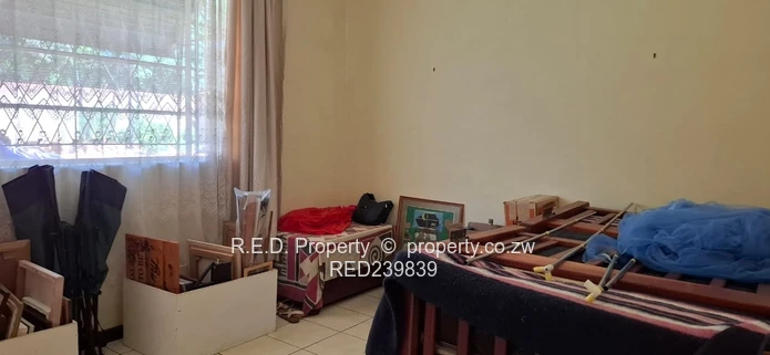 Residential gem, commercial horizon in Suburbs!